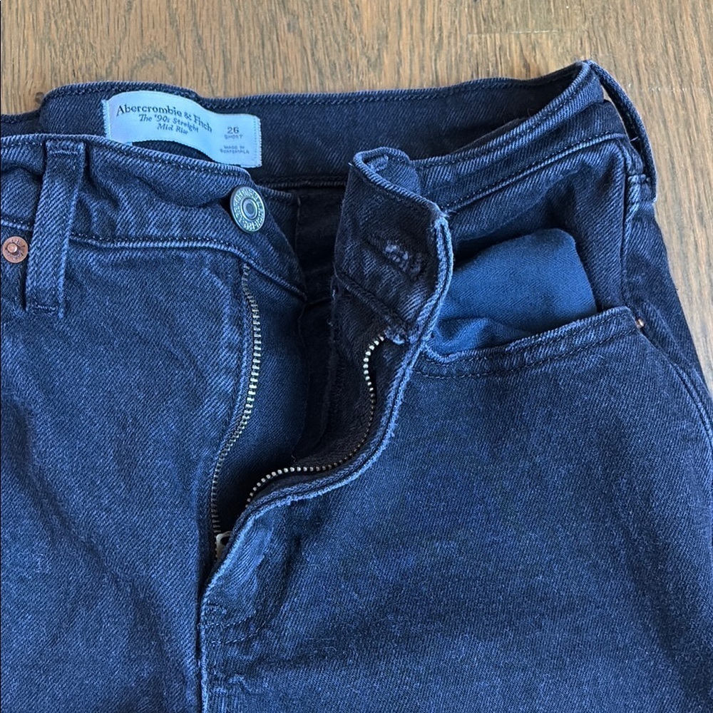 Abercrombie & Fitch The 90, Straight Mid Rise jeans size 26 short - Picture 4 of 8